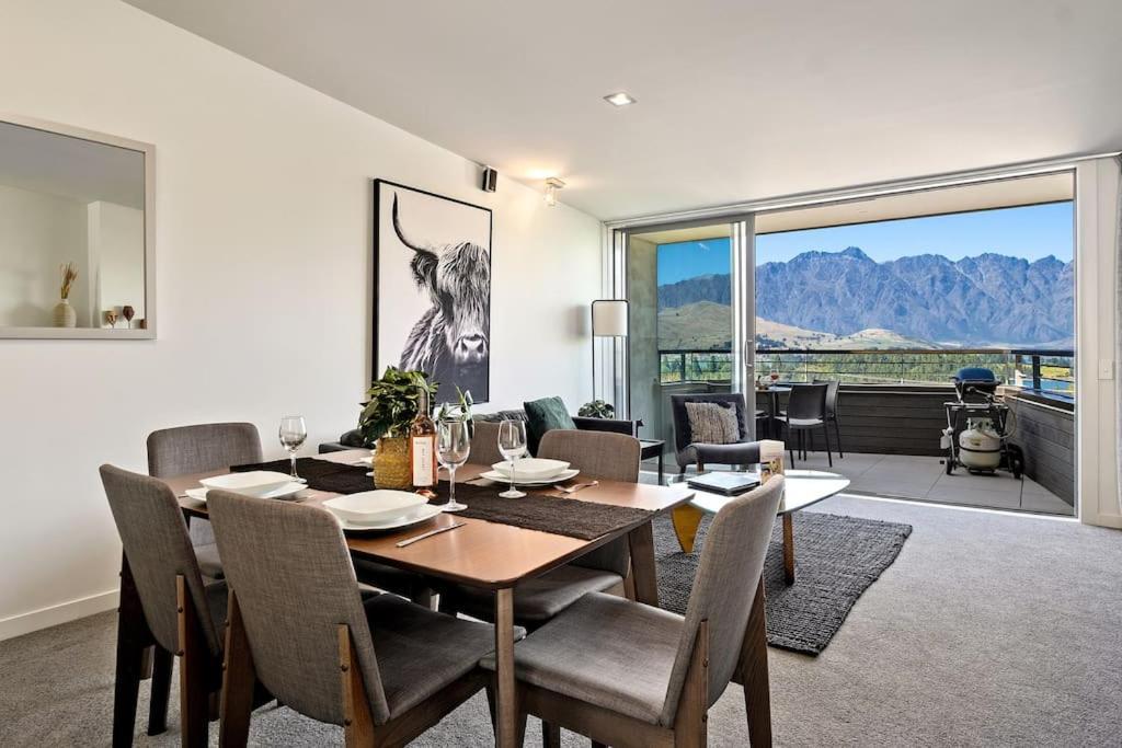 Toru - Eclectic Apartment With Delightful Lake Views Distretto di Distretto di Queenstown Esterno foto