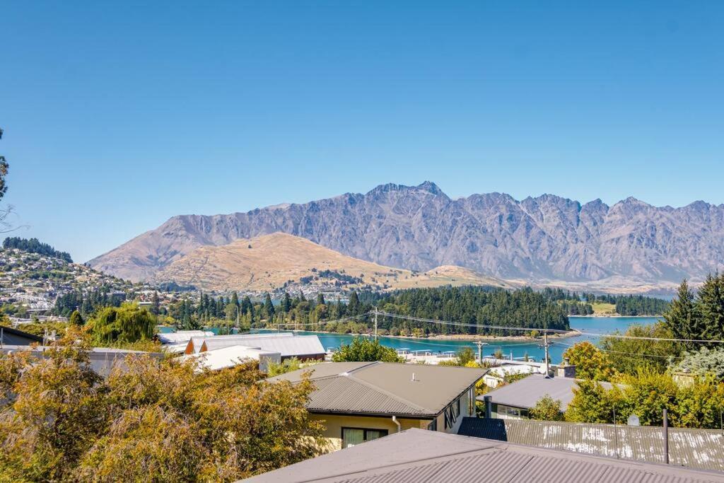 Toru - Eclectic Apartment With Delightful Lake Views Distretto di Distretto di Queenstown Esterno foto
