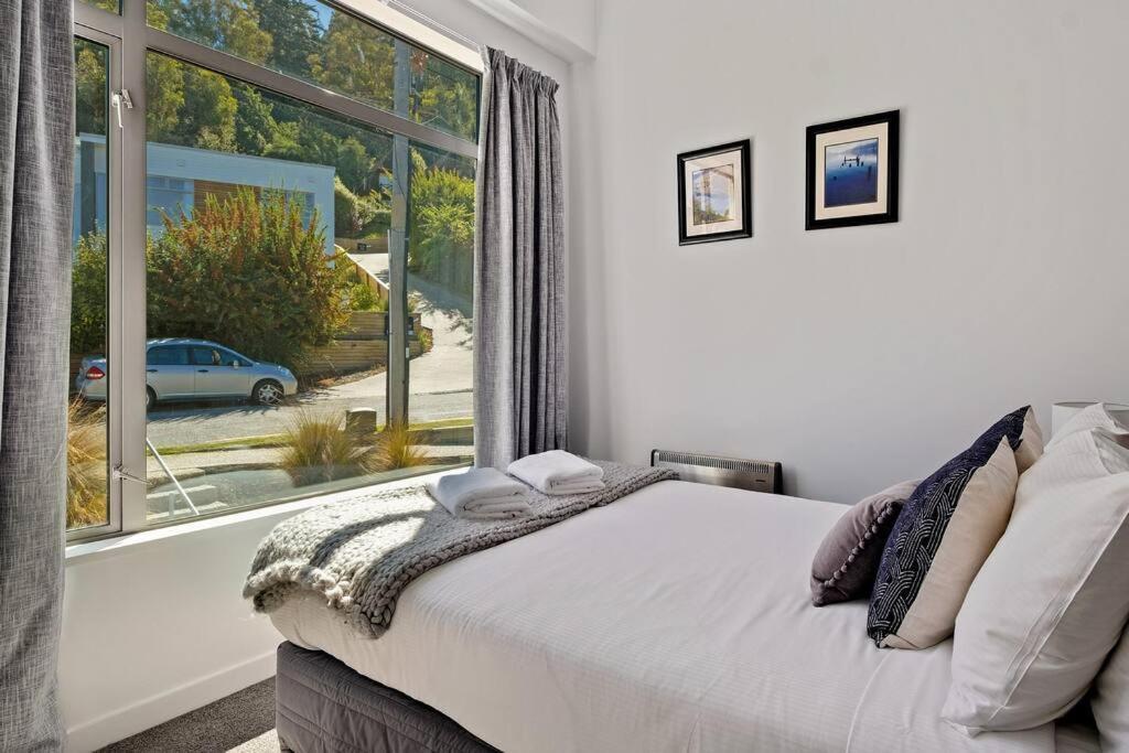 Toru - Eclectic Apartment With Delightful Lake Views Distretto di Distretto di Queenstown Esterno foto